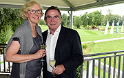Anita und Elmar Wepper beim 13. TOP Magazin Golf-Trophy in München-Eichenried ©Fotos: Günther Reisp 